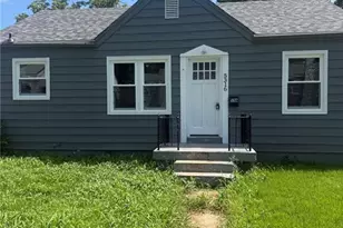 5316 Colton Dr, Normandy, MO 63121 - Photo 1