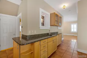 7279 Forsyth Blvd, University City, MO 63105 - Photo 11