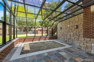 7279 Forsyth Blvd, University City, MO 63105 - Photo 29