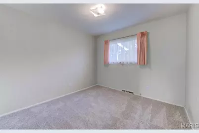 1420 Bobolink Drive, Florissant, MO 63031 - Photo 17