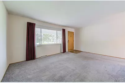 1420 Bobolink Drive, Florissant, MO 63031 - Photo 9