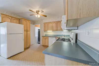 1420 Bobolink Drive, Florissant, MO 63031 - Photo 23