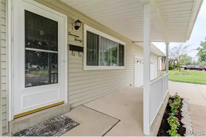 1420 Bobolink Drive, Florissant, MO 63031 - Photo 7