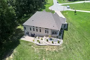 230 Sycamore Valley Dr, Troy, MO 63379 - Photo 7