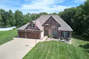 230 Sycamore Valley Dr, Troy, MO 63379 - Photo 3