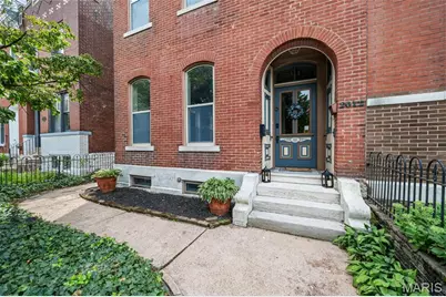 2012 Victor Street, Saint Louis, MO 63104 - Photo 5