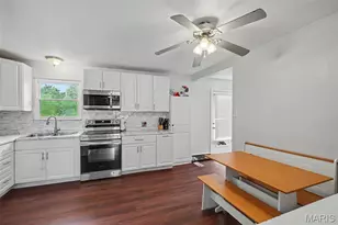 2221 Country Wood Dr, Imperial, MO 63052 - Photo 7