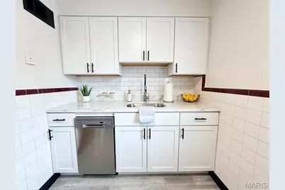 7176 Jamieson Avenue #1W, Saint Louis, MO 63109 - Photo 3