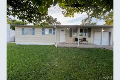 3319 Royal Domain Drive, Saint Charles, MO 63301 - Photo 1