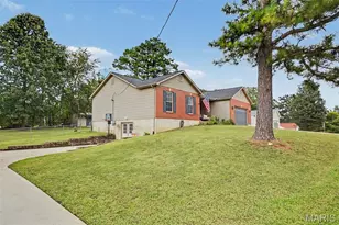 4483 Mockingbird Ln, Hillsboro, MO 63050 - Photo 3