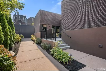 3738 Olive Street, Saint Louis, MO 63108 - Photo 3