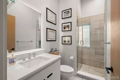 3738 Olive Street, Saint Louis, MO 63108 - Photo 31