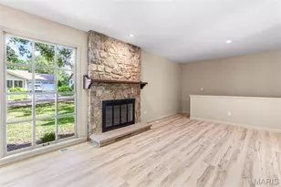807 Garonne Dr, Manchester, MO 63021 - Photo 5