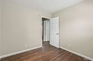 1220 Estes Dr, Florissant, MO 63031 - Photo 9