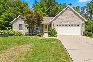 55 Treeshade Ct, Saint Peters, MO 63376 - Photo 1