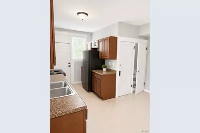 6709 Crest Avenue, University City, MO 63130 - Photo 5