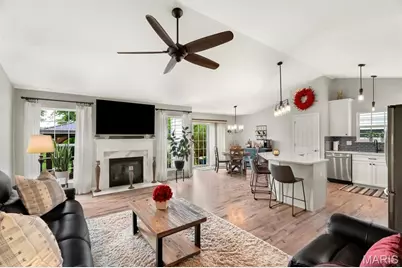 529 Winding Bluffs Drive, Fenton, MO 63026 - Photo 5