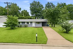 404 Spring Meadows Dr, Manchester, MO 63011 - Photo 37