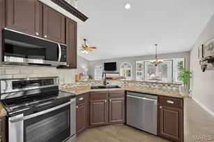 41 Old Yorktown Ct, Wentzville, MO 63385 - Photo 15