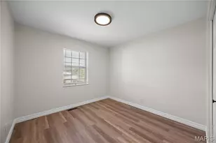 10388 Forest Brook Ln, Saint Louis, MO 63146 - Photo 19