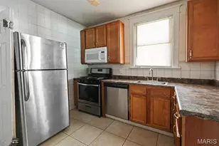 6420 Glenmore Ave, Uplands Park, MO 63121 - Photo 9