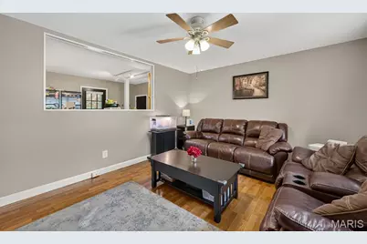 1563 Ville Rosa Lane, Hazelwood, MO 63042 - Photo 9