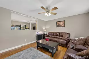 1563 Ville Rosa Ln, Hazelwood, MO 63042 - Photo 9