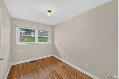 45 Barton Place, Saint Charles, MO 63301 - Photo 5