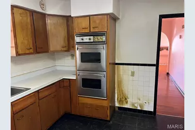 6735 Edison Avenue, Saint Louis, MO 63121 - Photo 9