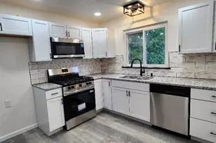 2012 Ottkamp Dr, Saint Louis, MO 63136 - Photo 5