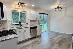 2012 Ottkamp Dr, Saint Louis, MO 63136 - Photo 7