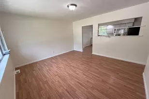 10078 Green Valley Dr, Saint Louis, MO 63136 - Photo 5