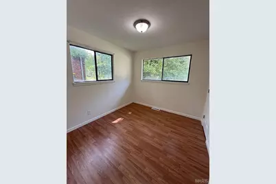 10078 Green Valley Drive, Saint Louis, MO 63136 - Photo 19