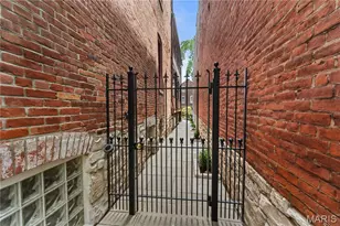 1840 S 8th St, Saint Louis, MO 63104 - Photo 33