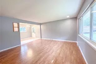 450 Hillcrest Dr, Bourbon, MO 65441 - Photo 3
