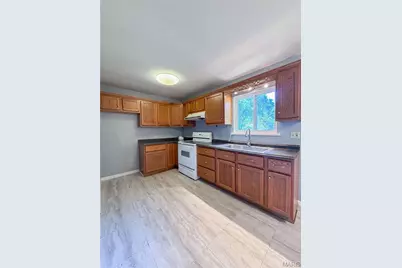 450 Hillcrest Drive, Bourbon, MO 65441 - Photo 7