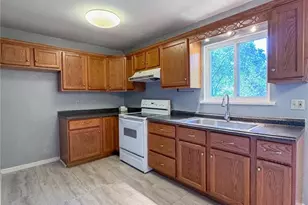450 Hillcrest Dr, Bourbon, MO 65441 - Photo 7