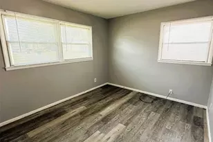 323 Shepley Dr, Glasgow Village, MO 63137 - Photo 17