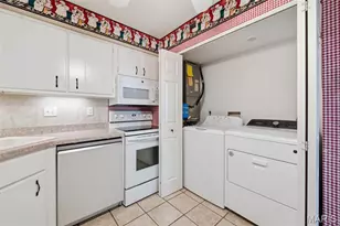 9417 Green Park Gardens Dr, Saint Louis, MO 63123 - Photo 11
