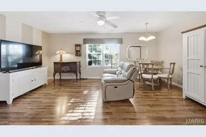 9417 Green Park Gardens Drive #B, Saint Louis, MO 63123 - Photo 5