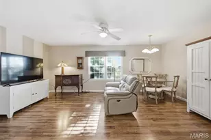 9417 Green Park Gardens Dr, Saint Louis, MO 63123 - Photo 5