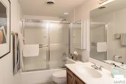 55 S Gore #1 H, Webster Groves, MO 63119 - Photo 13