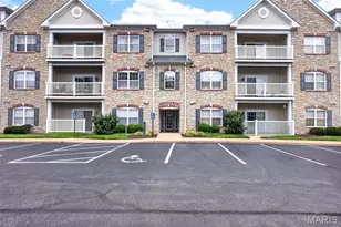 6 Monarch Trace Ct, Chesterfield, MO 63017 - Photo 1