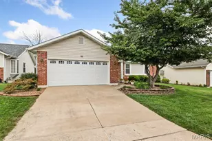 15 Dorchester Ct, Saint Peters, MO 63376 - Photo 3