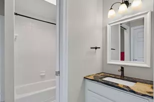 740 The Hamptons Ln, Town and Country, MO 63017 - Photo 59