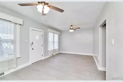 6462 Wanda Avenue, Saint Louis, MO 63116 - Photo 3