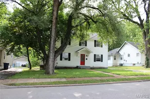425 S Clark Ave, Ferguson, MO 63135 - Photo 3