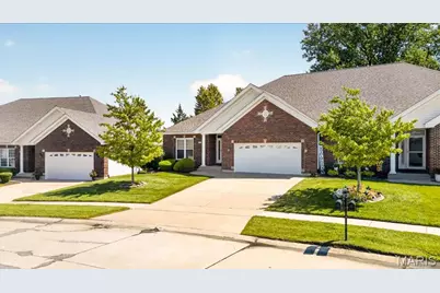 2418 Golden Bear Way #711A, Wentzville, MO 63385 - Photo 5