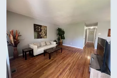 1181 Belrue Avenue, University City, MO 63130 - Photo 3