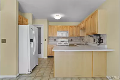 32 Green Park Lane #32A, O'Fallon, MO 63366 - Photo 9
